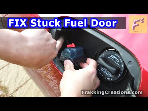 , title : 'Stuck gas door - How to open stuck fuel door, what not to do, how to fix Mercedes/Infinity gas cover'