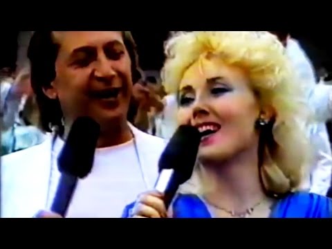 Lepa Brena i Miroslav Ilić - Živela Jugoslavija - Dan mladosti - (Beograd 1985)