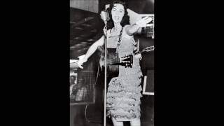 Wanda Jackson - Girl Don't Have To Drink To Have Fun (live)