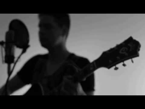 Alejandro Seyffert - Un año mas (Cover Motel)