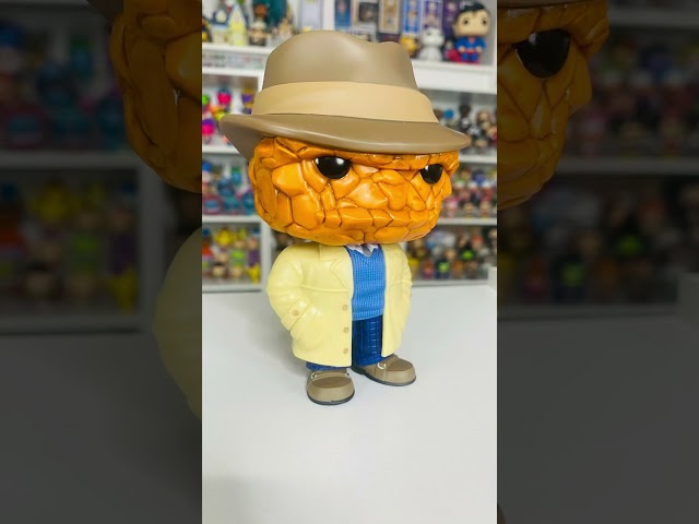 Vídeo relacionado con Funko Pop! Marvel: Los 4 Fantásticos 2025 - The Thing (Trench Coat) - Exclusiva Amazon - Figura de Vinilo Coleccionable - Idea de Regalo - Mercancia Oficial - Juguetes para Niños y Adultos