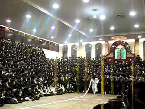 Satmar - Viznitz Wedding in Boro Park   Satmar Rebbe Mitzvah tantz 1