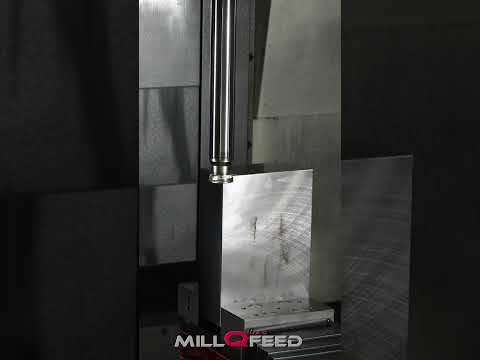 We tried high-feed machining with a long protrusion!