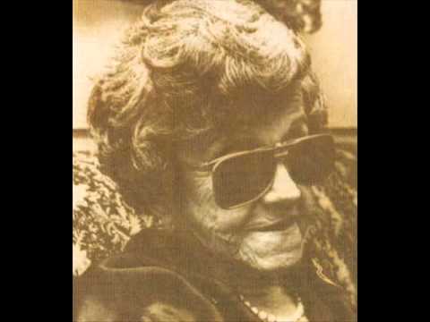 Rosita Quiroga - Gran señor (tango) (1927)