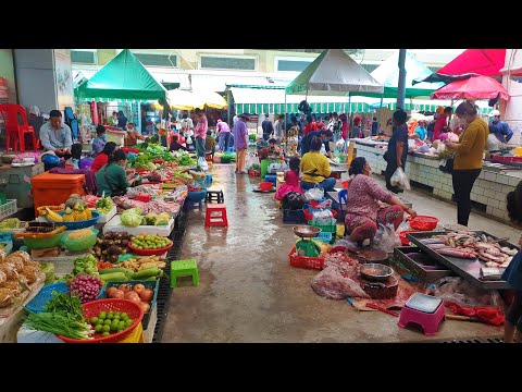 Cambodian Morning Wet Market - People And Foods @ Boeng Trabaek Market