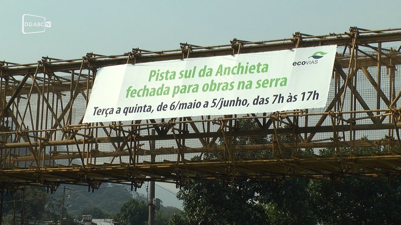 Ecovias interdita trechos da Via Anchieta; veja vídeo