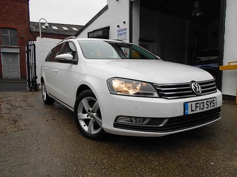 £5494 2013 13plate VW PASSAT ESTATE 1600cc TDI in WHITE 1 OWNER FSH by VW