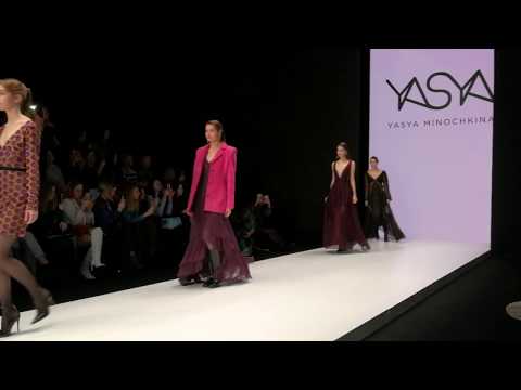 Финальный выход показа Yasya Minochkina