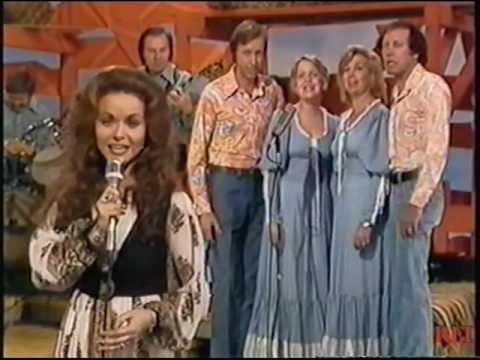 Jeannie C. Riley ~ He Took Me to the Cleaners (Hee Haw, 1978)