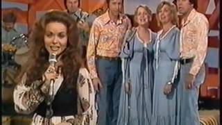 Jeannie C. Riley ~ He Took Me to the Cleaners (Hee Haw, 1978)