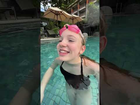 Наконец-то я поняла для чего мне щербинка #betsy #suzy