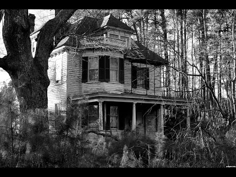 ABANDONED HAUNTED HOUSE IN THE WOODS (ALONE AT NIGHT) Video