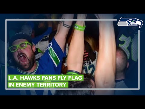 Seahawks fans in California fly 12 flag in Rams territory