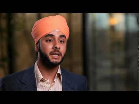 How does the Ivey Alumni Partnership Program work?