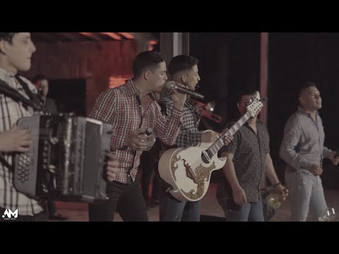 Son De Oro - Banda La Misma Escuela - Una Julio 70 (Video Oficial) 2020