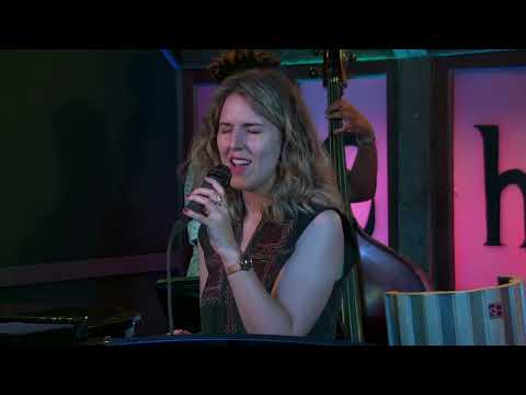 Keith Chasin Pop Trio featuring Cecilia Ferneborg - Dead Roses