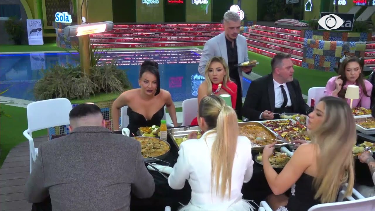 “O frikacak…”/ Juli imiton Meritonin: Vetëm këtë di të thuash e lotët e tua të krokodilit për Gazin