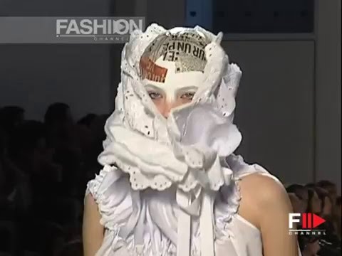 "Comme Des Garcons" Spring Summer 2002 Paris 4 of 4 pret a porter women by FashionChannel