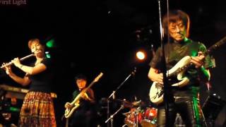 2016-3 First Light (Camel cover.）