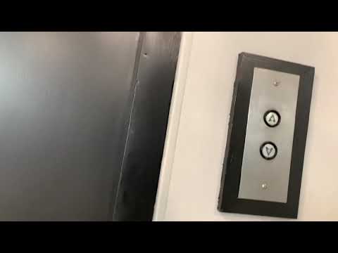 Epic 1975 Dover Traditional Hydraulic Elevator At Hanger Clinic In Burridge, IL