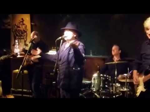 Zij zijn Dé, zij zijn Dé….TWELVE BAR BLUES BAND !!