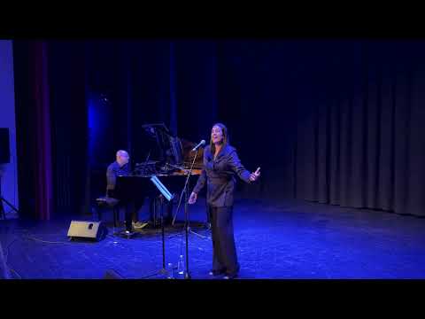 Todo es de Color - Alba Molina & Alvaro Gandul - En directo concierto Nuevo Día (Lole y Manuel)