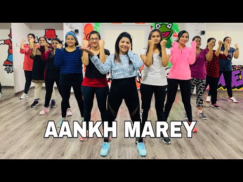 Aankh Marey Bollywood Dance Workout | SIMMBA | Fitness Dance