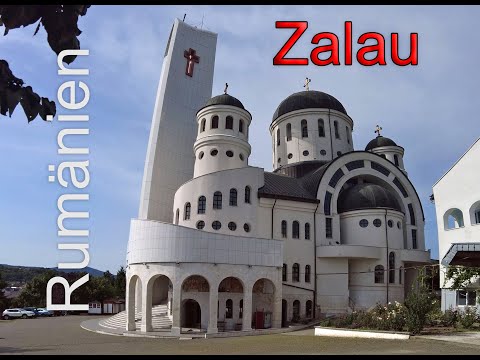 Spaziergang zu einer wunderschönen orthodoxen Kathedrale in der Kreisstadt Zalau, Rumänien, 4K