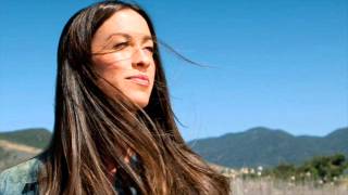 Alanis Morissette - Woman Down