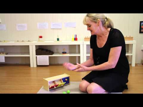 How to present the Three Bin Box - 0 to 3 - Sensorial