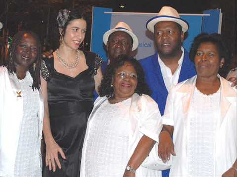 Marisa Monte com Velha Guarda da Portela - Volta meu Amor