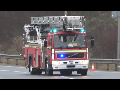 *RARE* Leigh Hydraulic Platform Responding - Greater Manchester Fire And Rescue Service