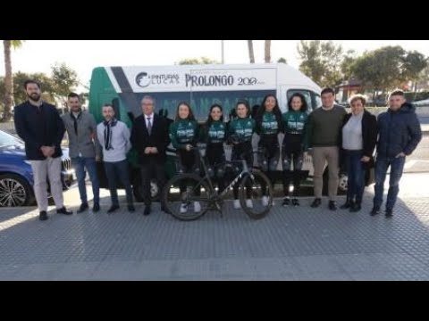 Presentacin de la camiseta de la temporada 2023 del Team Prolongo Al-Andalus Woman