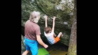 Video thumbnail of Pandams (droite), 7a. Fontainebleau