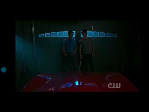 Riverdale 4x02- Reggie smashes his dad's car| Betty tells Jughead to go to Stonewall