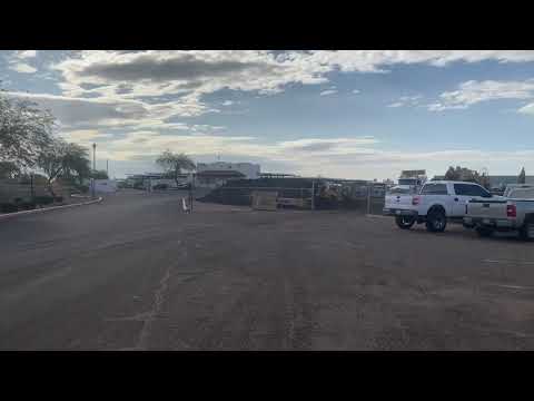 Cat 992 leaving the yard