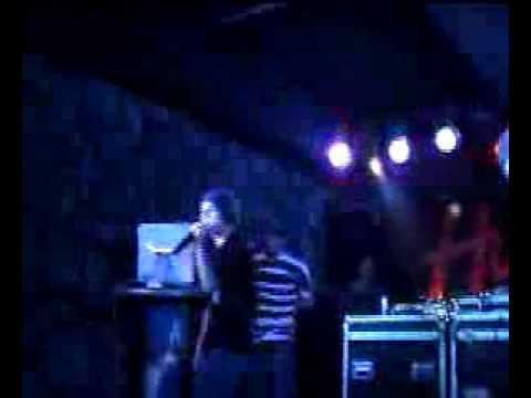 BATALLA DE GALLOS CHILE 2008    MC SAMO vs EMZI POPE2