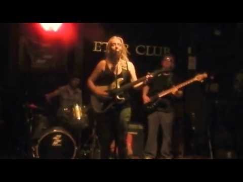 VANESA HARBEK BLUES BAND en ETER CLUB"Hit the road Jack"&" If you love like you say ""2