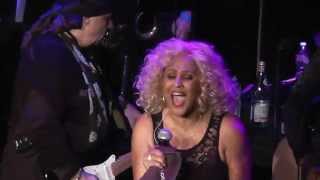 Darlene Love Night Closing In 2015