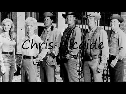 How to Pronounce Chris Alcaide?