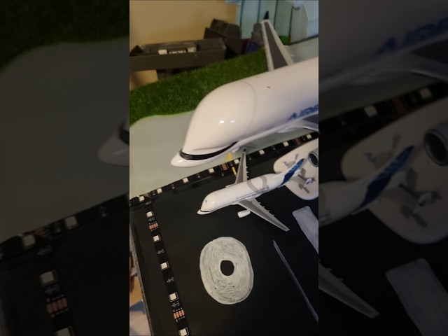 Vídeo relacionado con Herpa Snap-Fit avión en Miniatura Airbus Industries BelugaXL - XL#6 - F-GXLO XL#6", Miniatura a Escala 1:200, Pieza de colección, Modelo con Base, plástico