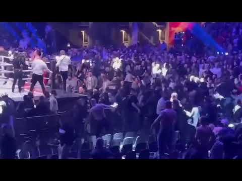 Glory 80 start fighting Legia Hooligans Badr Hari - Wrzosek