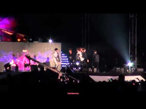 [Full Fancam] 111015 BEAST  -  Shock @ 2011 Asia Song Festival
