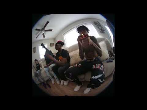 Chlebson & Trawa & Sentus & Stryju - outfit