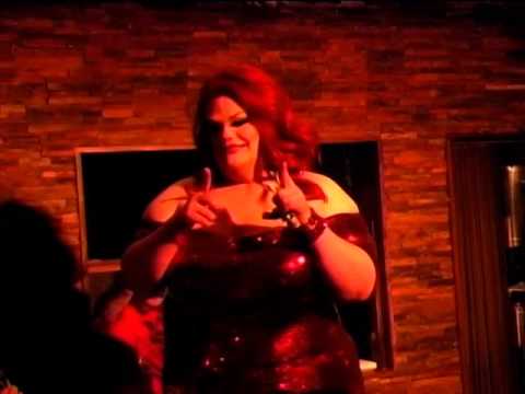 DARIENNE LAKE PERFORMS 'ON THE PILL AGAIN' AT UNION STATION IN COLUMBUS