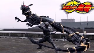Download lagu Kamen Rider Ryuki Vs Kamen Rider Ryuga Fight Scene  mp3