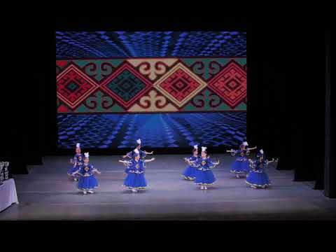 Образовательный ценр «Bilim Club» Ансамбль «Аделя» - Стилизованный казахский танец «Көбелектер»