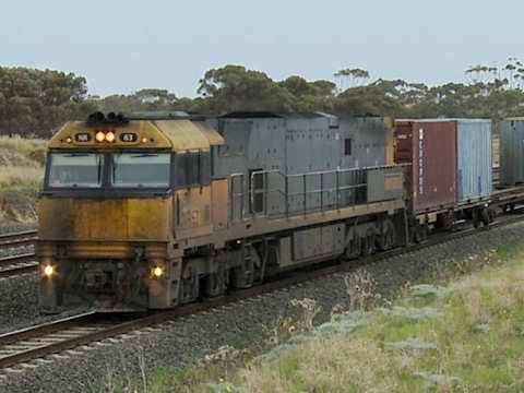 Adelaide to Melbourne Pacific National Freight Train - PoathTV Australian Railways