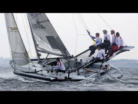 Speed/Fun: Joining Peter Gast Schiffahrtsregatta 2012 with an ASSO 99: David against Goliath