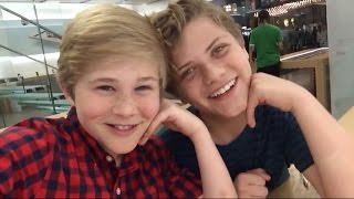 Apple Store Self Promotion with Netflix's Richie Rich's Jake Brennan!